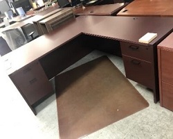 Amber-Mahogany Desk Thermofused laminate surface