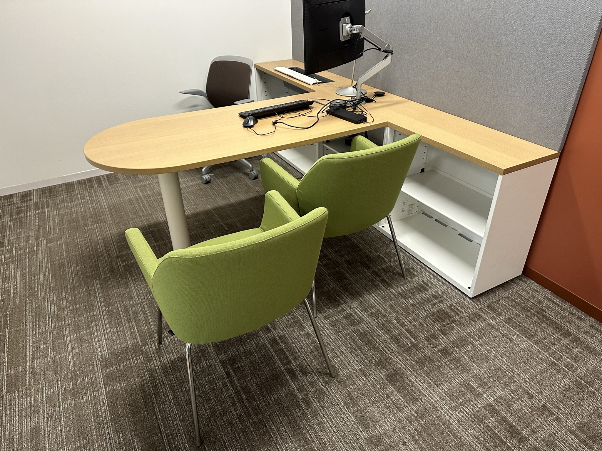Refurbished cubicles