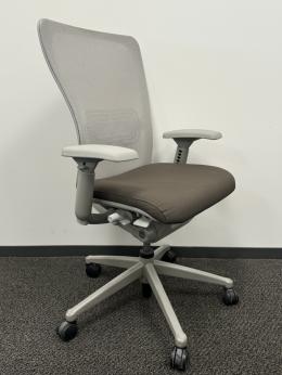 Maximizing Your Office Space with Pre-Owned Cubicles and Office Furniture Liquidation 10 cube10