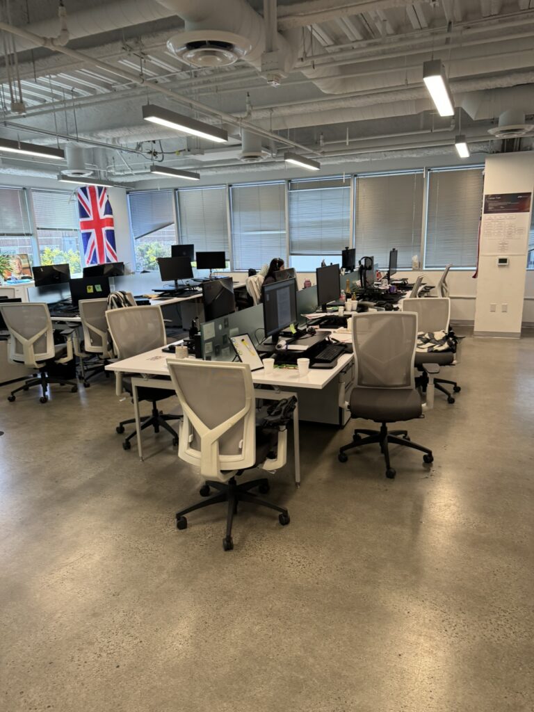 The Rise of Flexible Office Spaces and How Flexible Office Furniture Plays a Key Role 5 IMG 3456