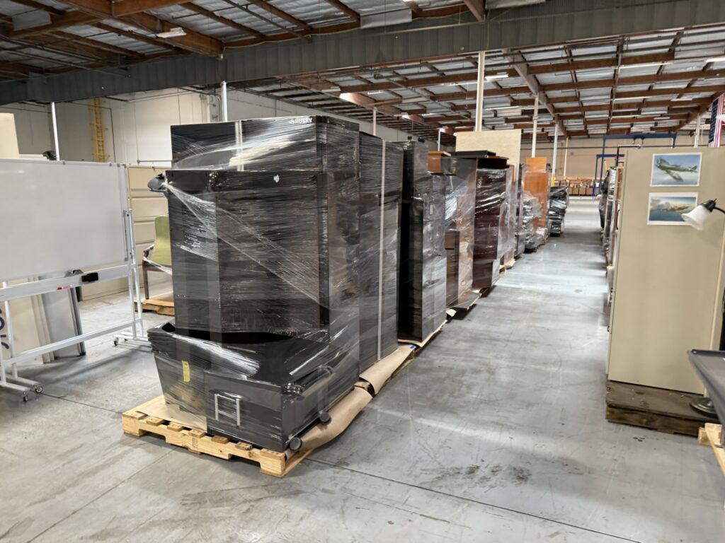 Why Cube World USA is Your One-Stop Office Furniture Solution 5 IMG 2868
