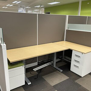 Adjustable electric desk for ergonomic workspace comfort, 72"x24" size, ideal for modern office setu.