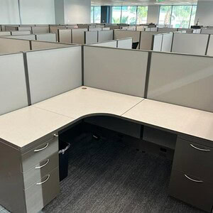AIS Divi Any Size 6'x6' or 5'x5' at 50" tall for customizable office spaces.