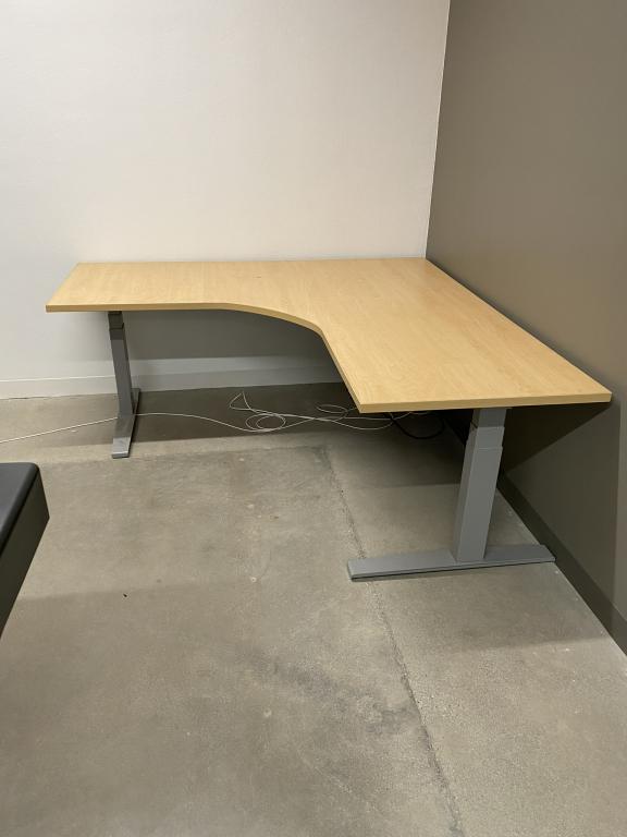 L Shape Maple Height Adjustable Electric Desk