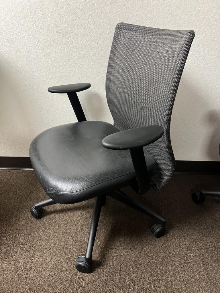 Steelcase Jersey Leather Seat Charcoal Mesh