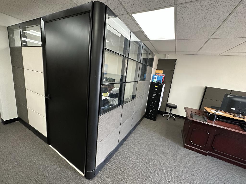 Herman Miller Ethospace Black 86"T With Glass