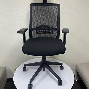 Boss Mesh Chair with Headrest and Memory Foam Seat for ergonomic support and comfort. Perfect for of.