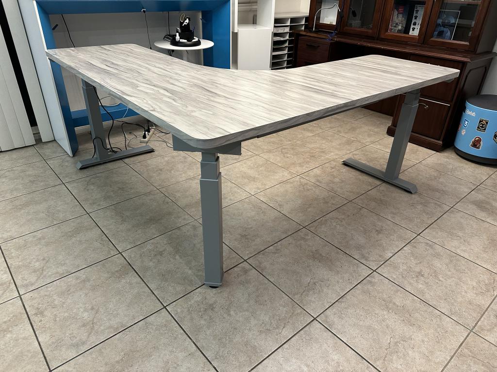 Wilson Art Custom L 6'x6 Height Adjustable