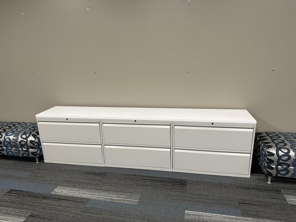 Knoll 2 Drawer Silver lateral file white top