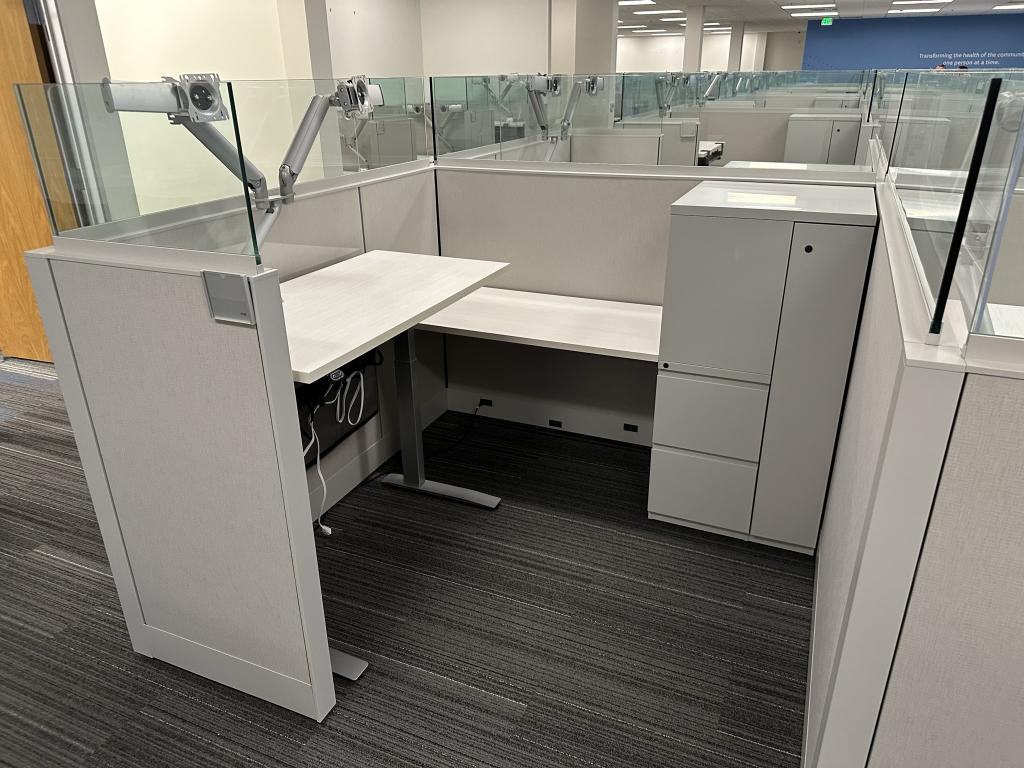 Knoll Dividend LOADED 6'x6' Height Adjustable