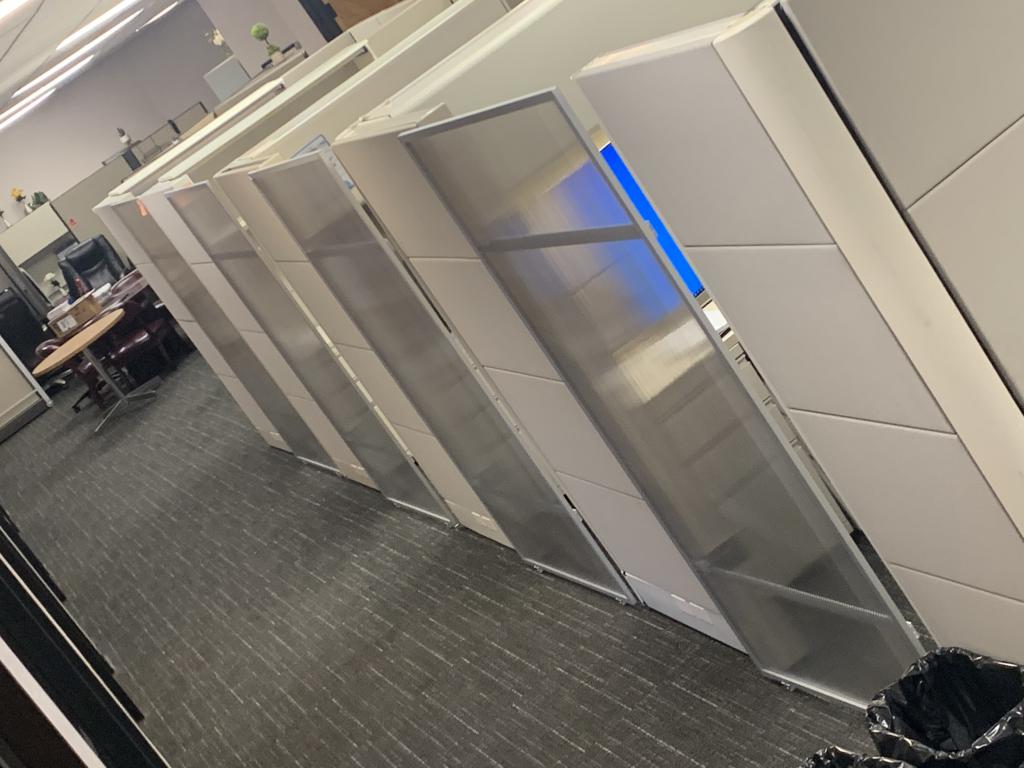 Sliding cubicle door for any cubicle