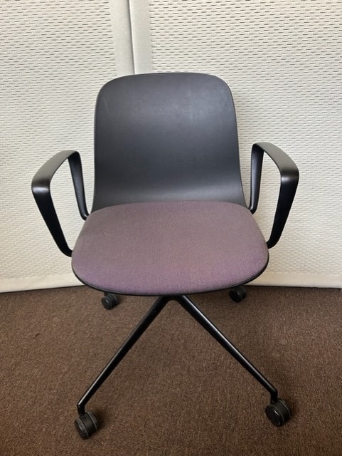 Verve black & grey guest or conference chair