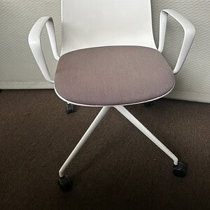 Modern Verve white and grey guest chair for conference and office spaces.