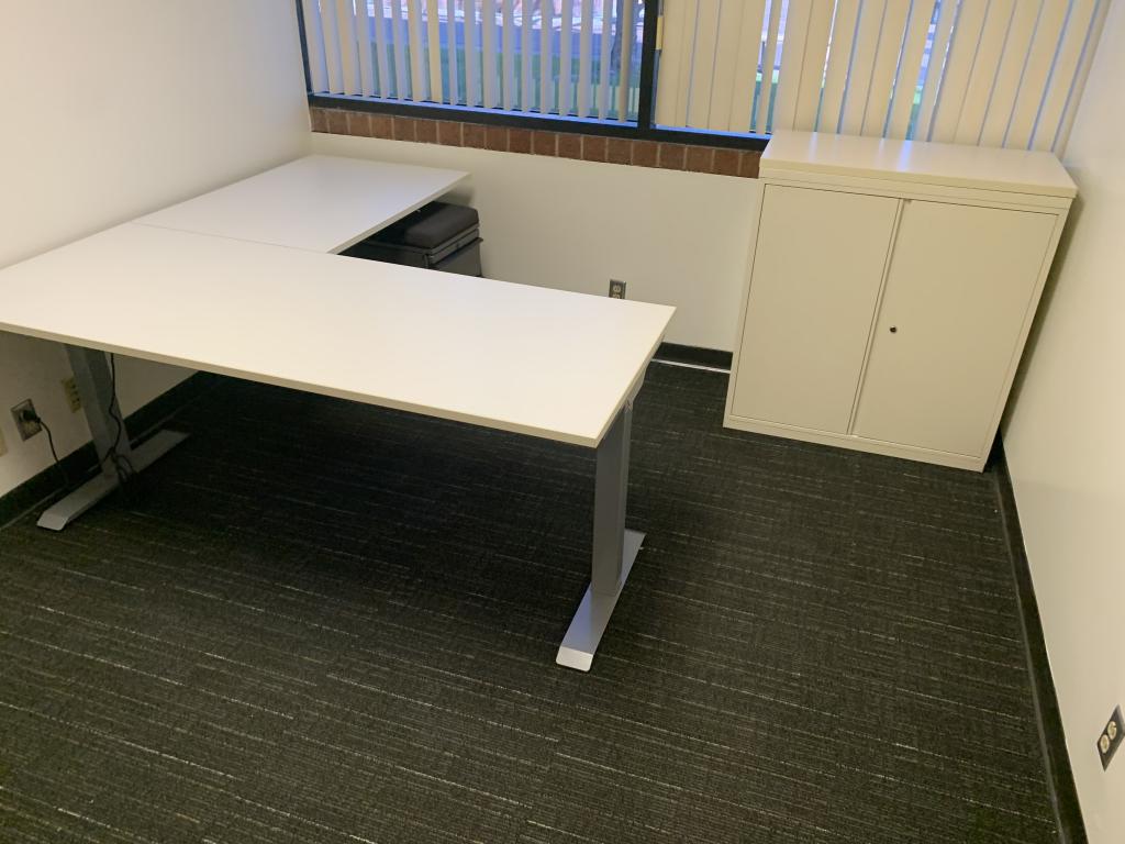 AMQ Electric Height Adjustable With Cabinet