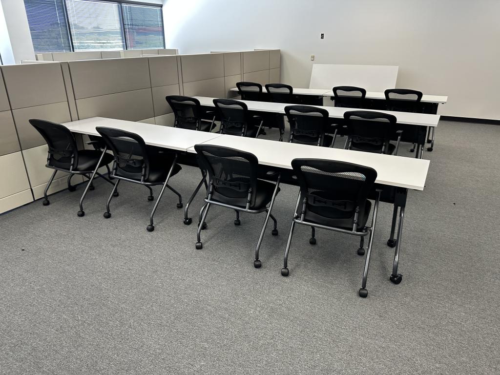 Nesting Training room 6x2 desk & 2 chairs