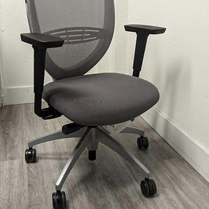 Kimball Wish Office Chair Grey, Like New Condition, Ergonomic Design for Comfort.
