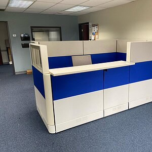 Ethospace 39/54T reception desk with refurbished finish, ideal for modern office reception areas.