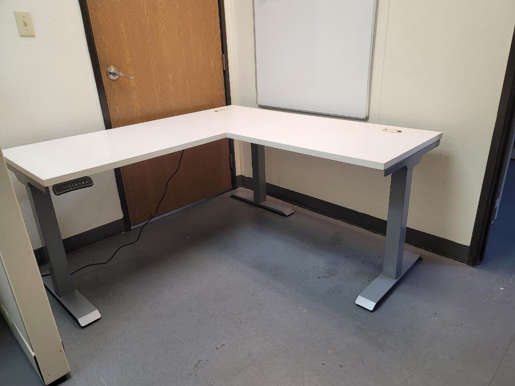 5x5 white height adjustable electric desk
