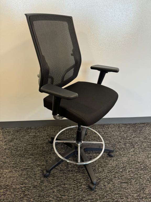 Sit-on-it black stool chairs pneumatic