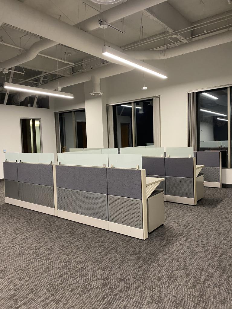 6x6 Herman Miller 46in with glass Ethospace