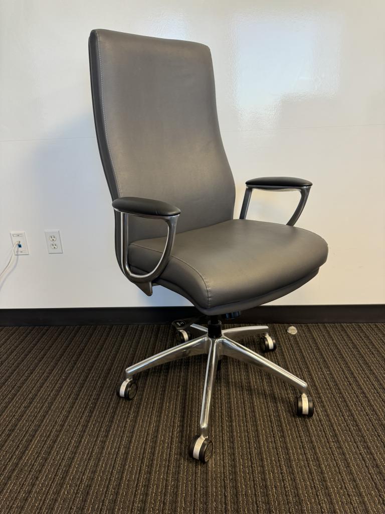 OCI Sitwell Finesse Grey Leather High Back