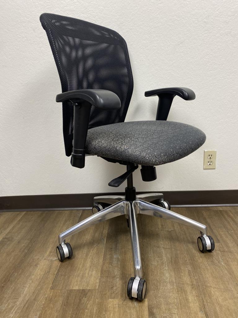 OCI-Sitwell black mesh back & chrome base