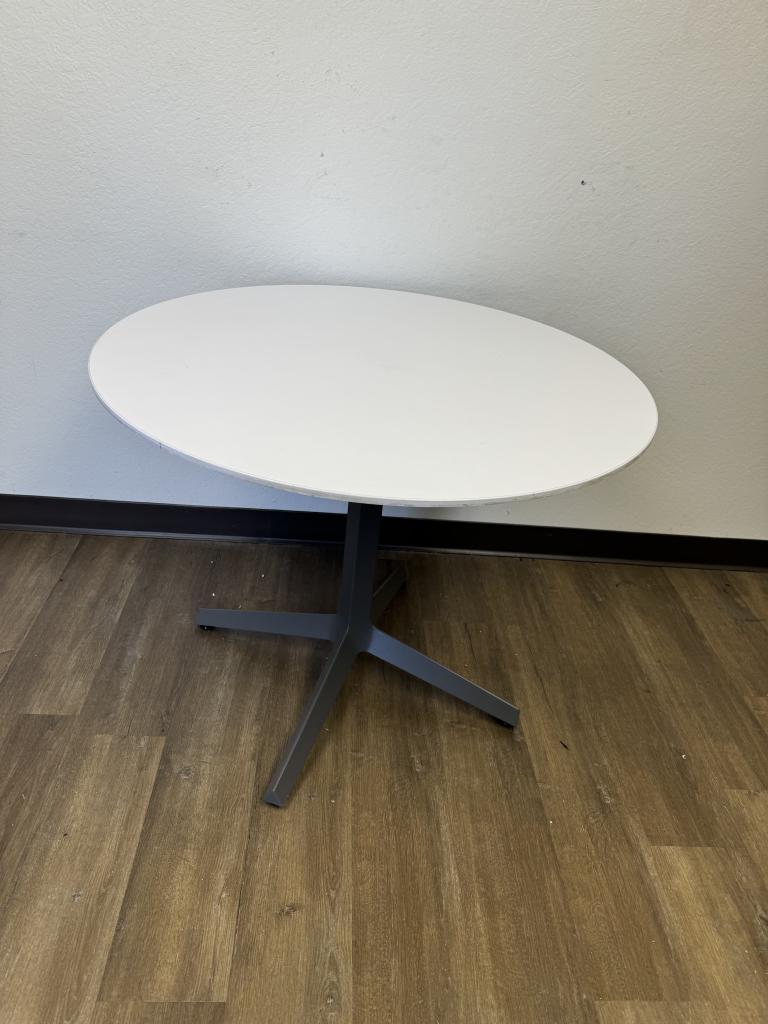 Knoll Studio Gunmetal base and white 36in top