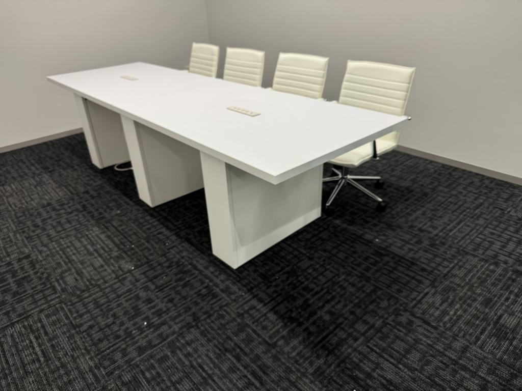 Steelcase Payback 10x3 table powered white