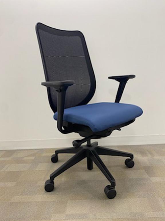 Hon Ignition blue seat black mesh back adjust