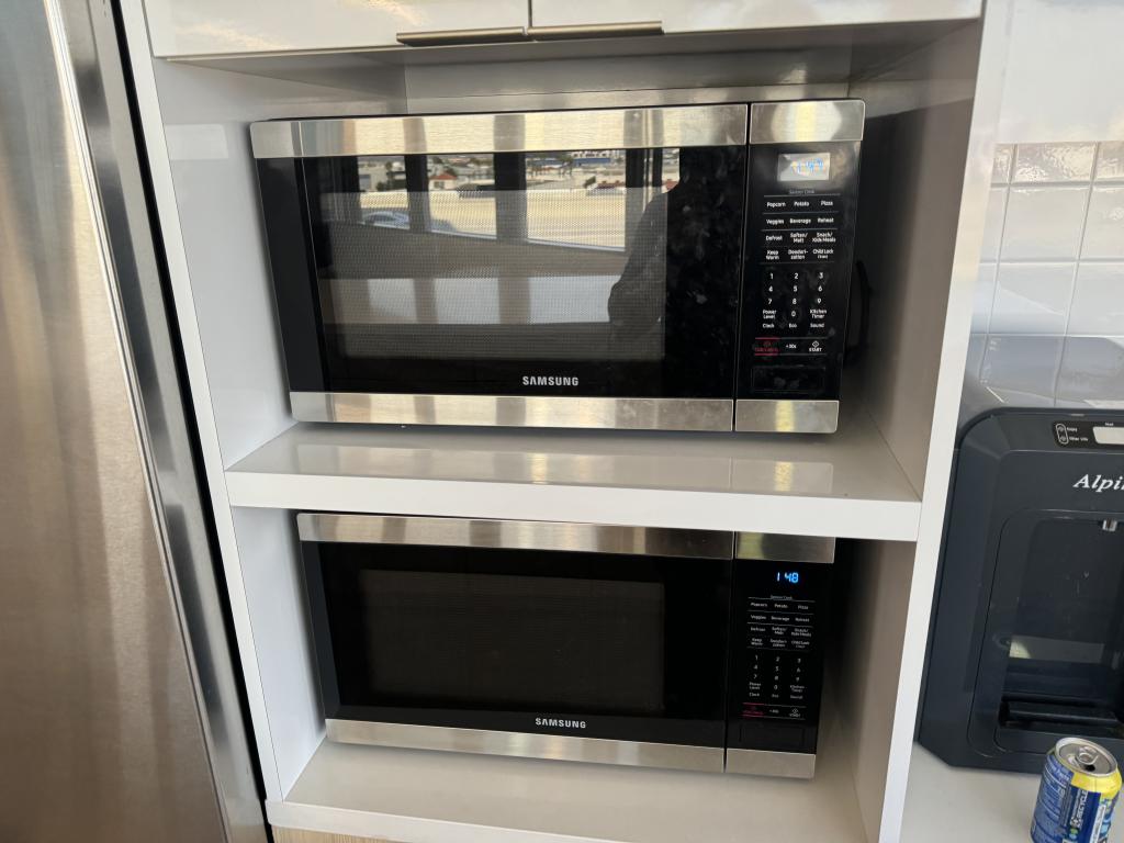 Samsung Microwave Model#ms19m8000as