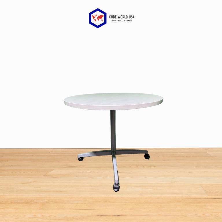 Knoll mobile 3ft meeting table on casters