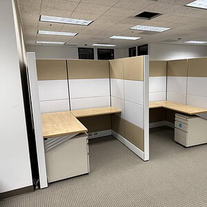 Ethospace 5x5x70 stone and white cubicle workstation setup.