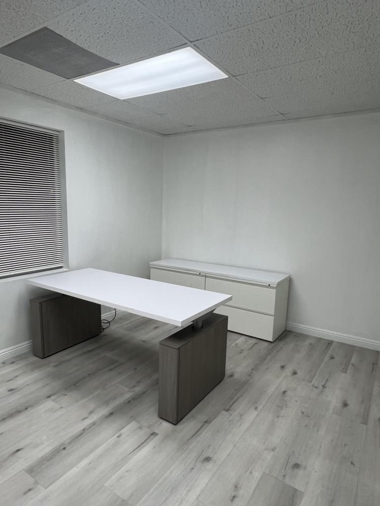 Knoll Executive 6ft HAT Desk and Credenza