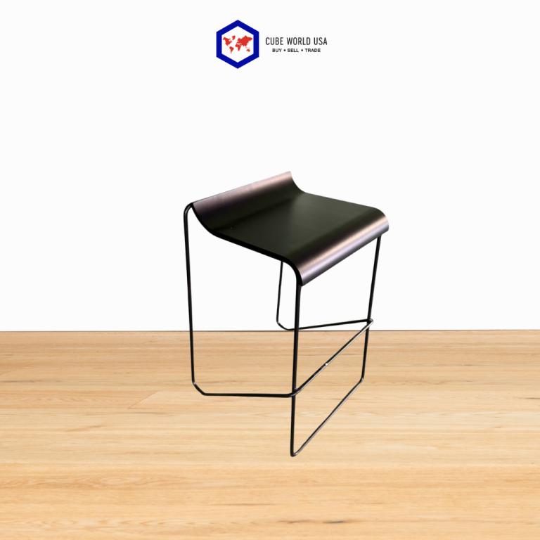 Wood seat and metal legs black barstool