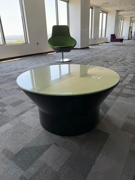 Allemuir green top and black base end table