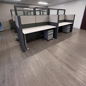 Ethospace height-adjustable cubicles for flexible office layouts.