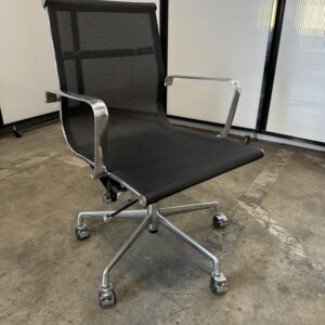 Eames Inspired High Quality Black Mesh Chair