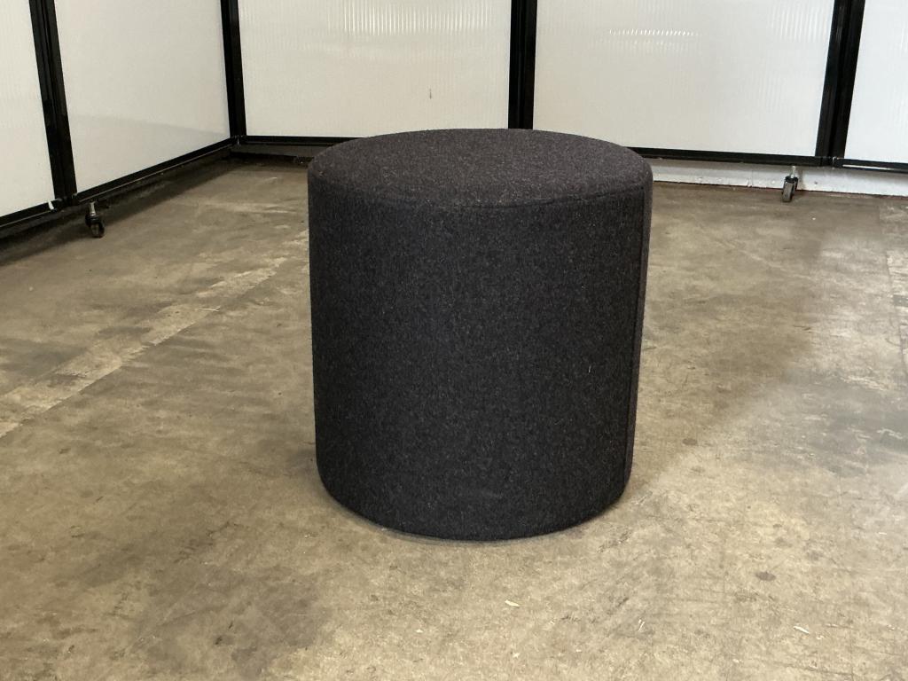 Hon Black Round Ottoman 16inT x 16inW