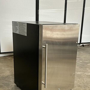 Summit FF1843B 18 Inch Undercounter Fridge