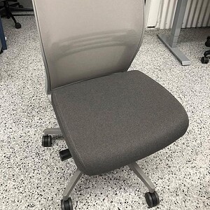 Armless Office Chair in Grey & Black for Modern Workspaces.