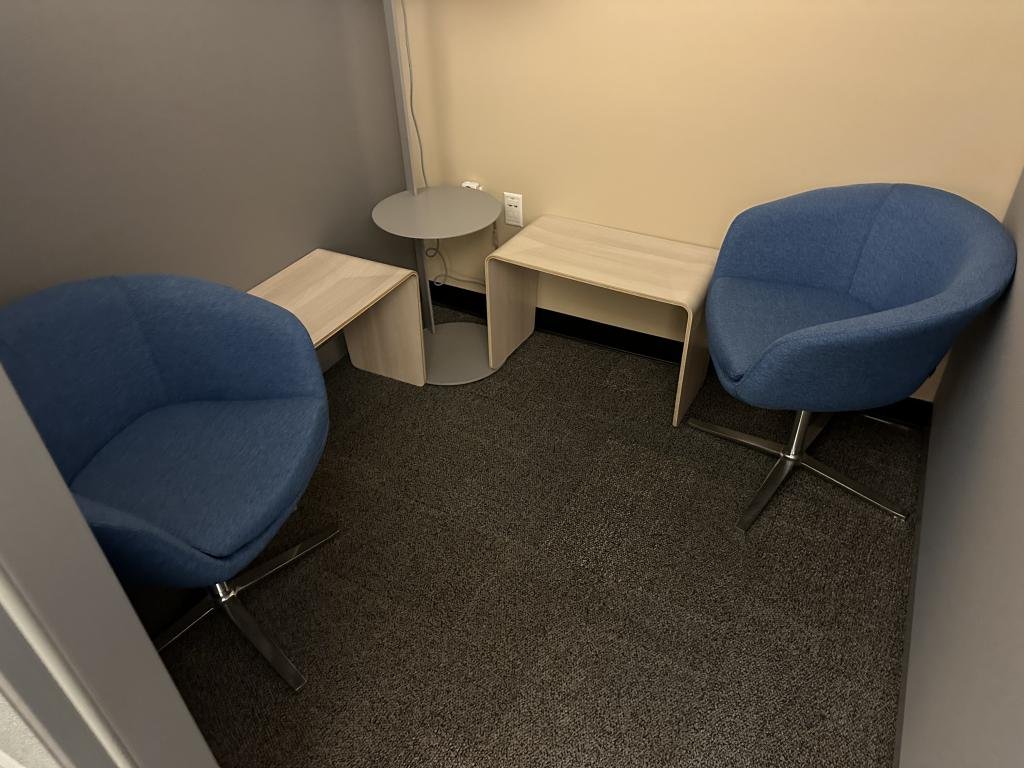 Steelcase 6'x6'x67" with sliding Glass door