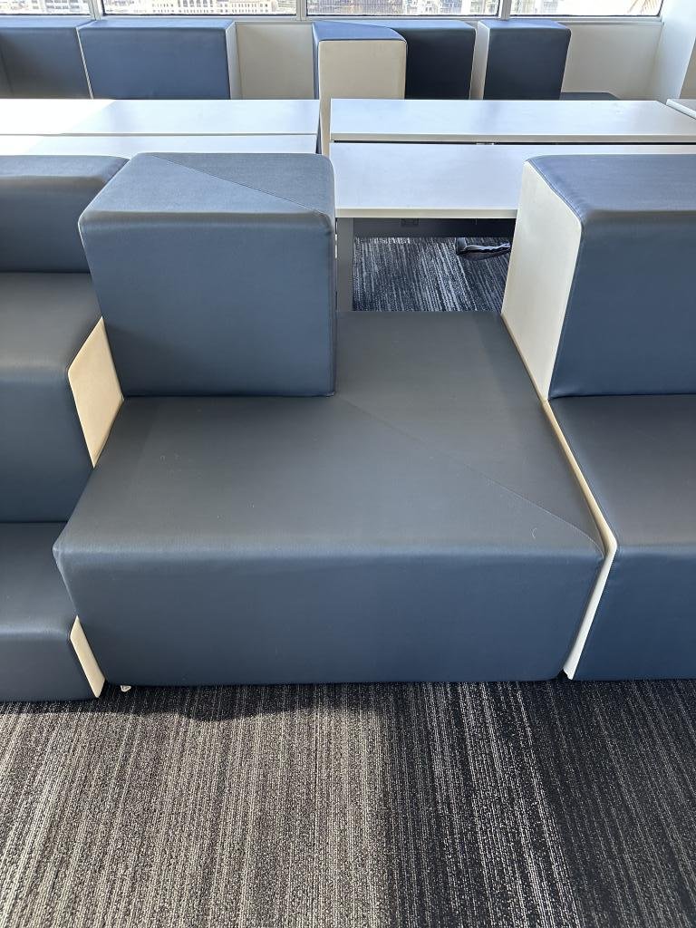 Gunlocke Leather Modular Seating 12 pieces
