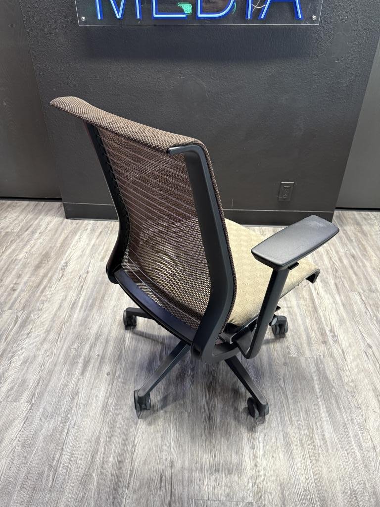 Steelcase Think Adjustable Arms Chair