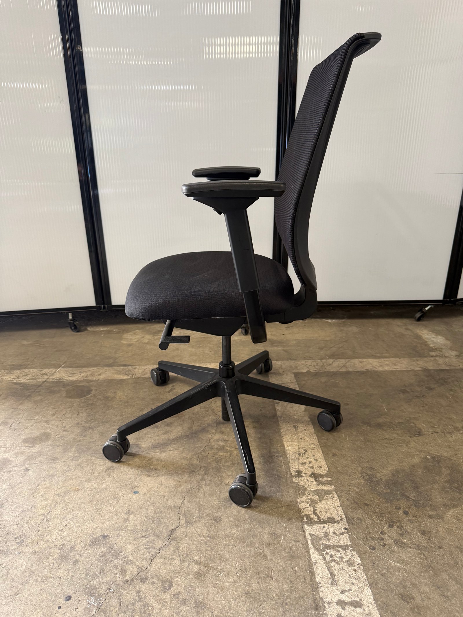Steelcase black seat black mesh back fully loaded