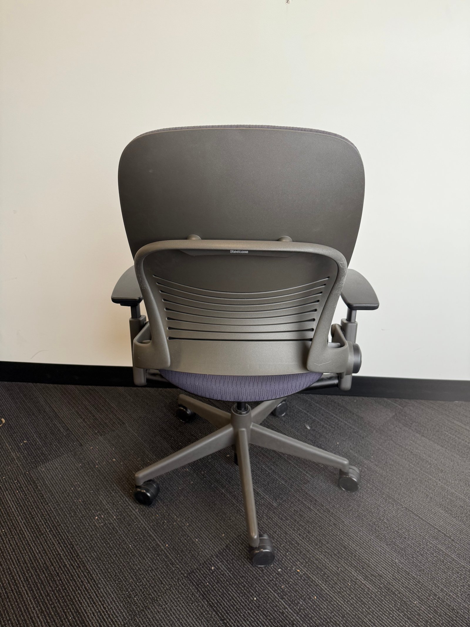 Steelcase Leap V2 Medium Grey Fully Loaded