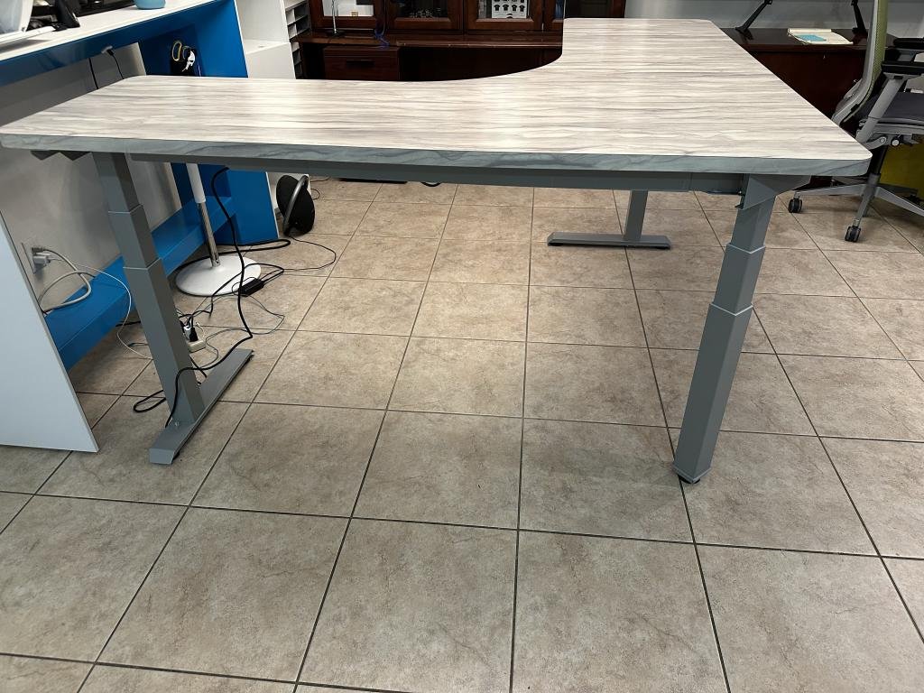 Wilson Art Custom L 6'x6 Height Adjustable