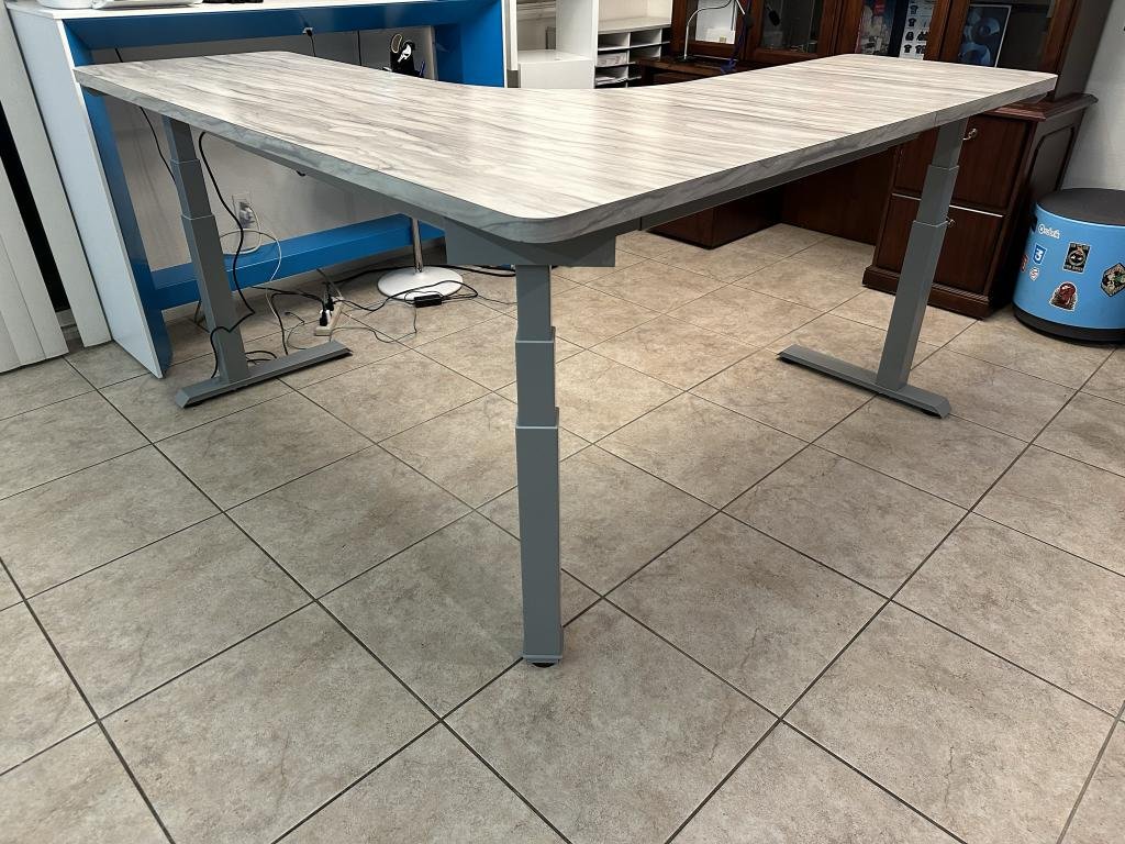 Wilson Art Custom L 6'x6 Height Adjustable
