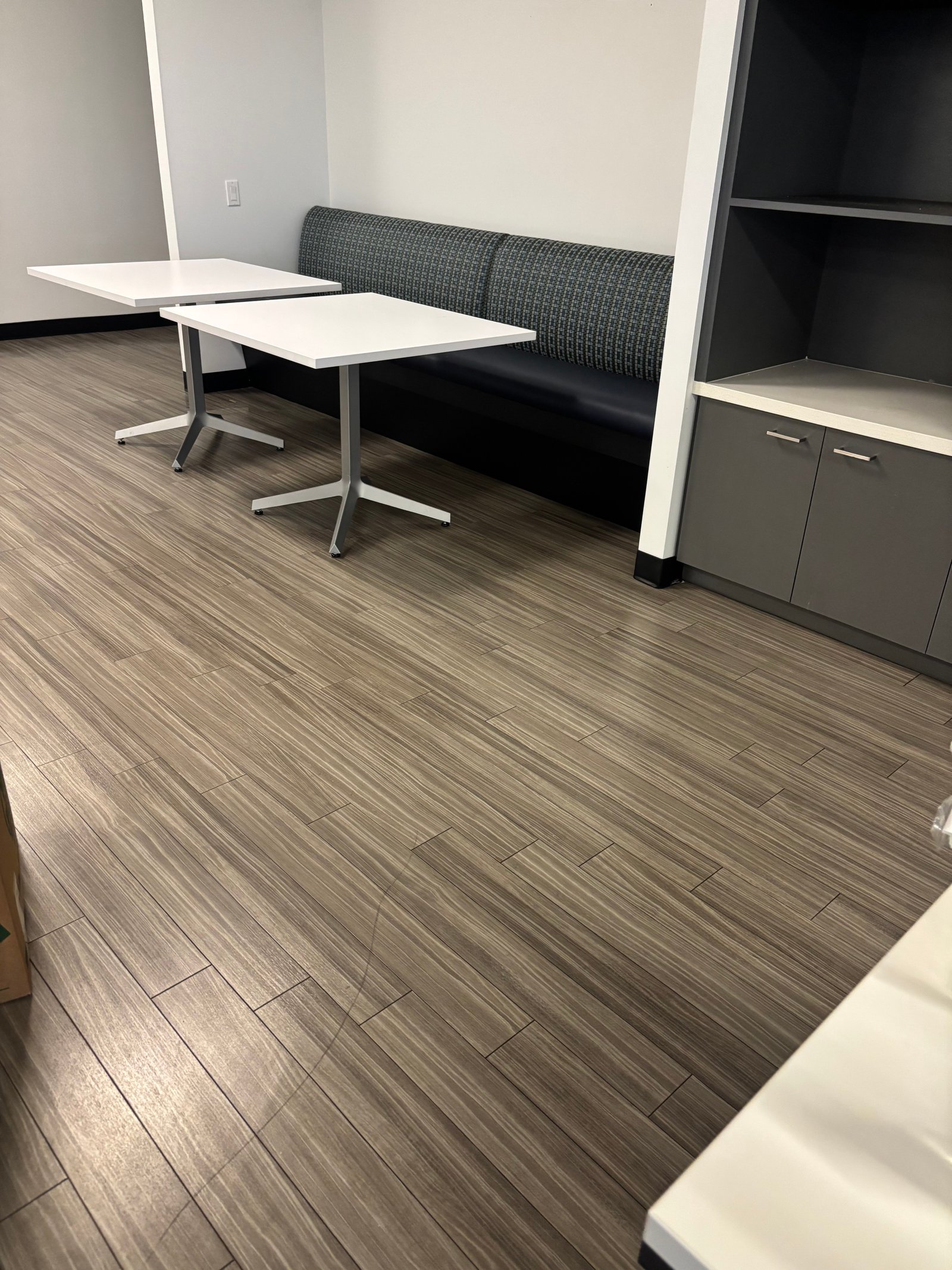 Steelcase 3x3 White Square Top and Silver Cross Base Table