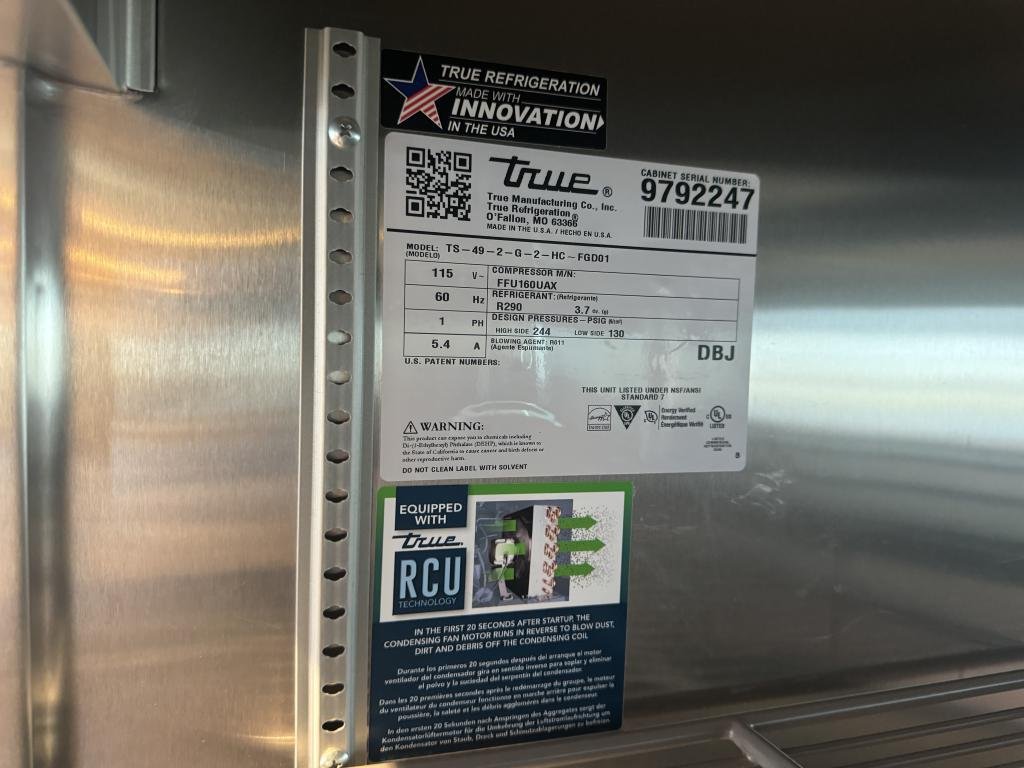 True Refrigeration TS-49-2-G-2- commercial