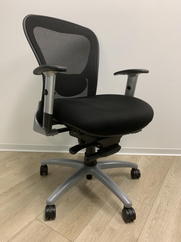 9 to 5 Black Mesh Chair Fully Loaded